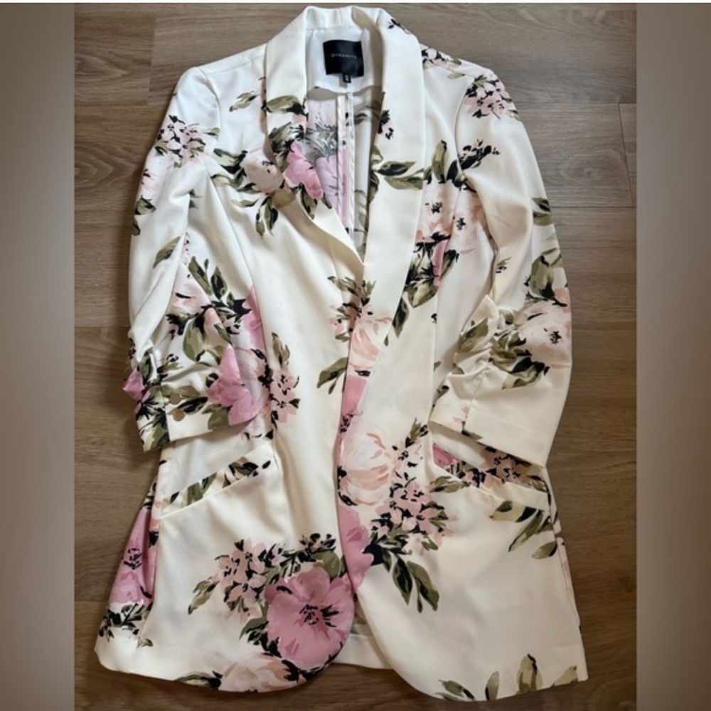 Dynamite Floral Blazer - Off White, Green and Pink